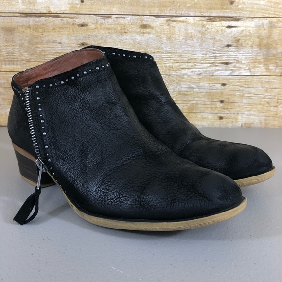 Lucky Brand Shoes - Lucky Brand Black Zipper Ankle Booties Sz 9M